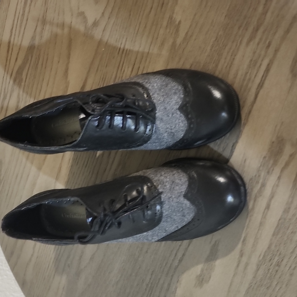 Womens shoes, Size 6, Croft & Barrow, black and grey